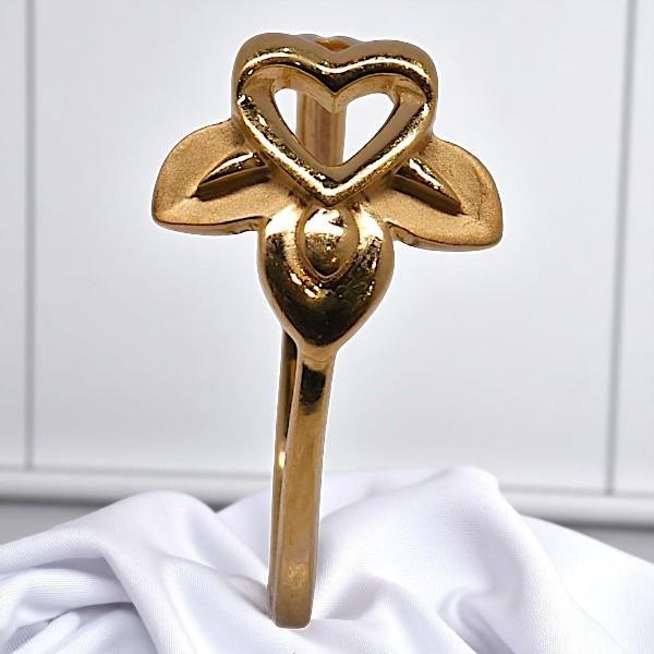 Womens Ring- 2.060g