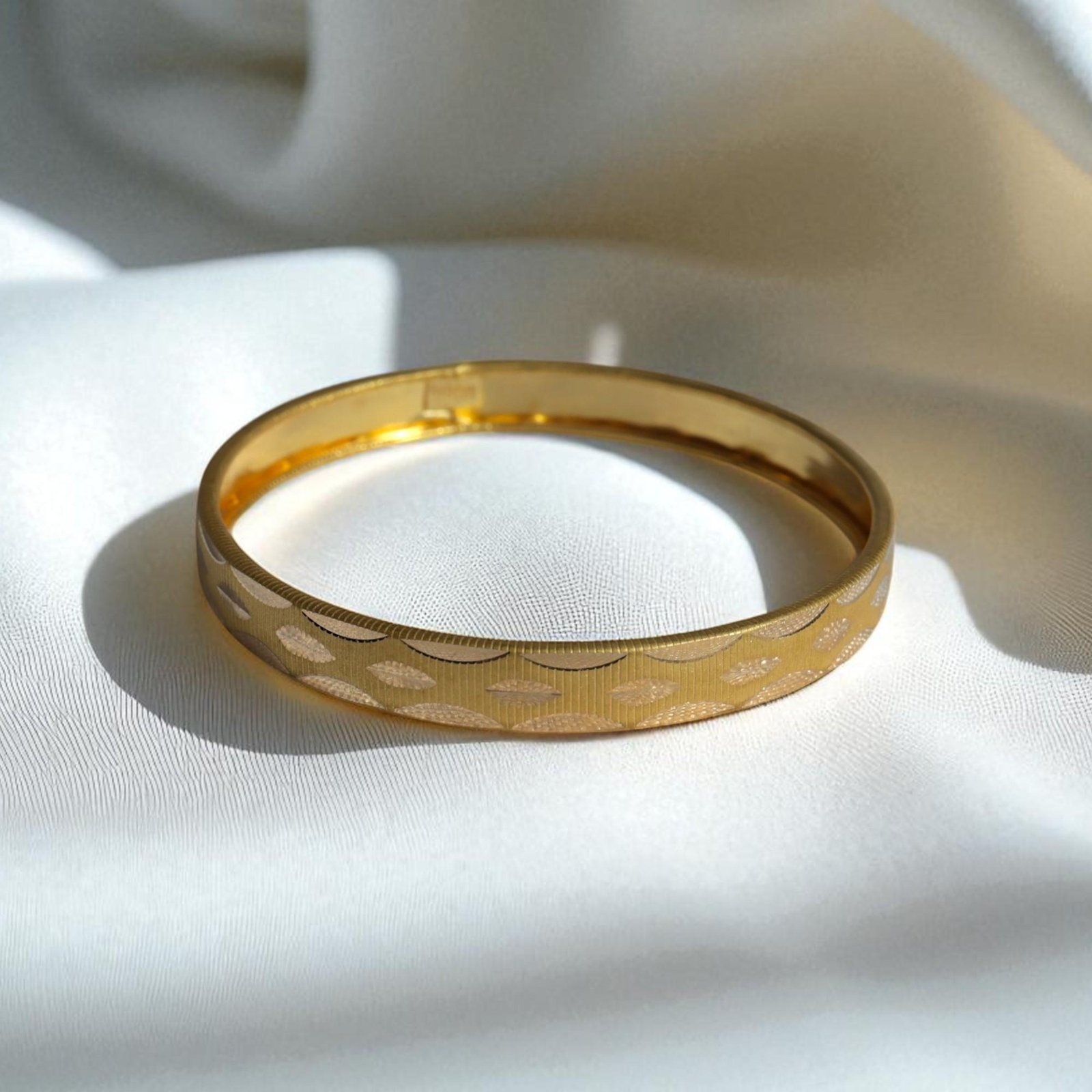 Kids bangle - 2.060g