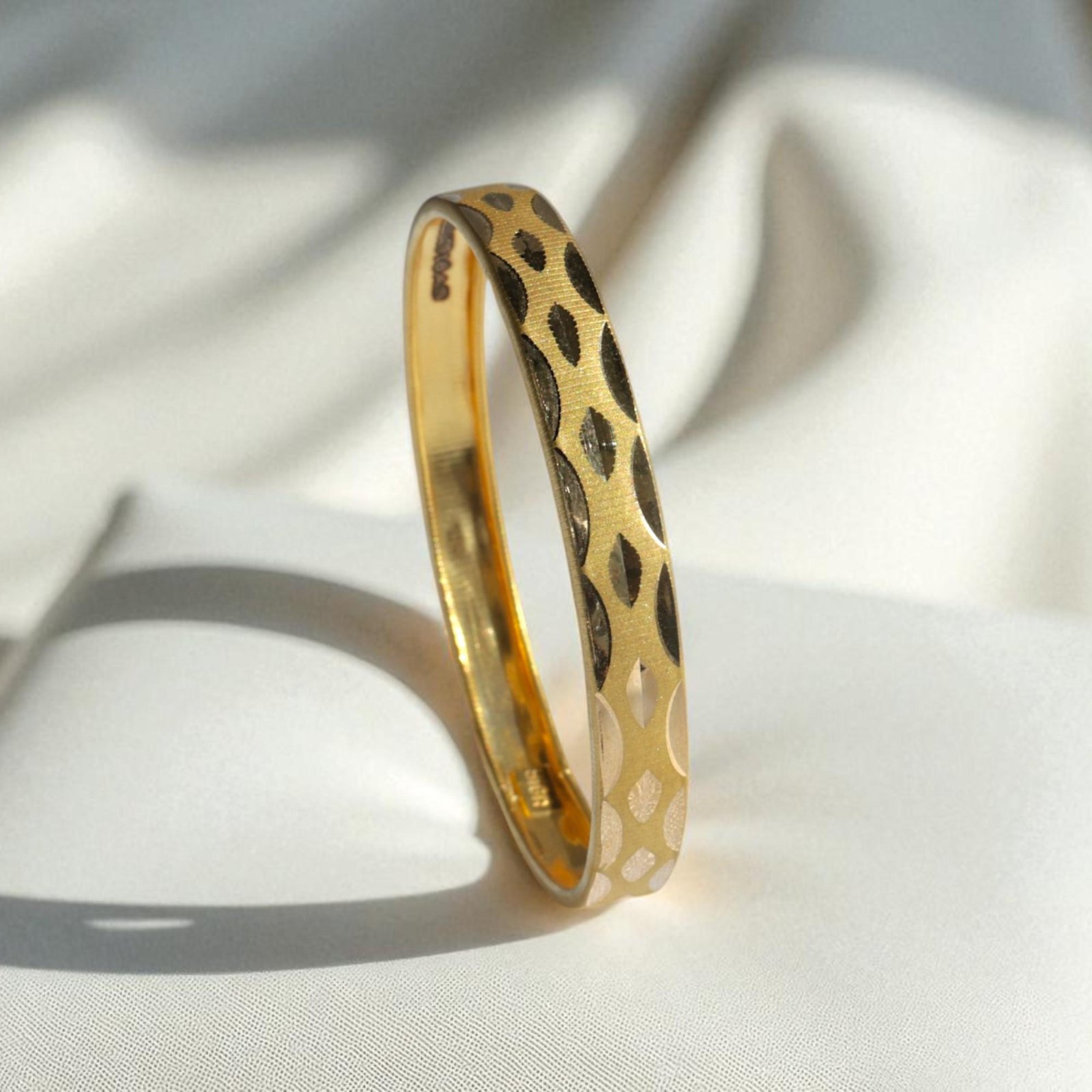 Kids bangle - 2.060g