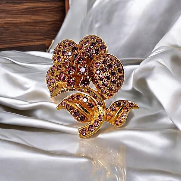 Stone locket