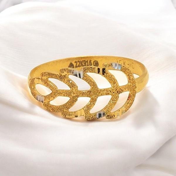 Women Fancy Ring