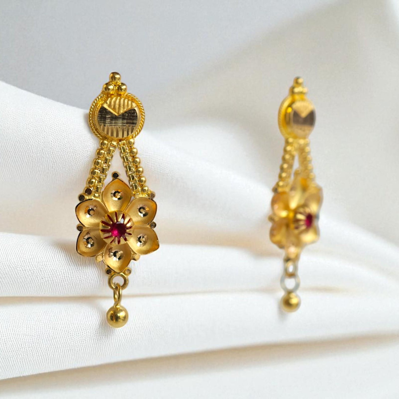 Earrings - 1.940g