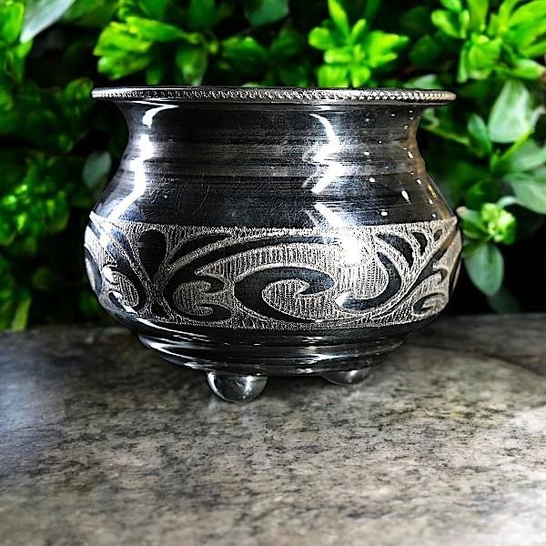 Silver chembu