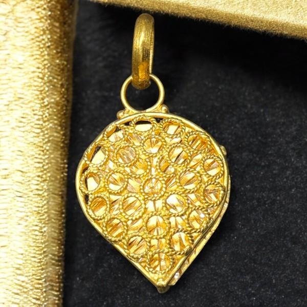 Heart dollar