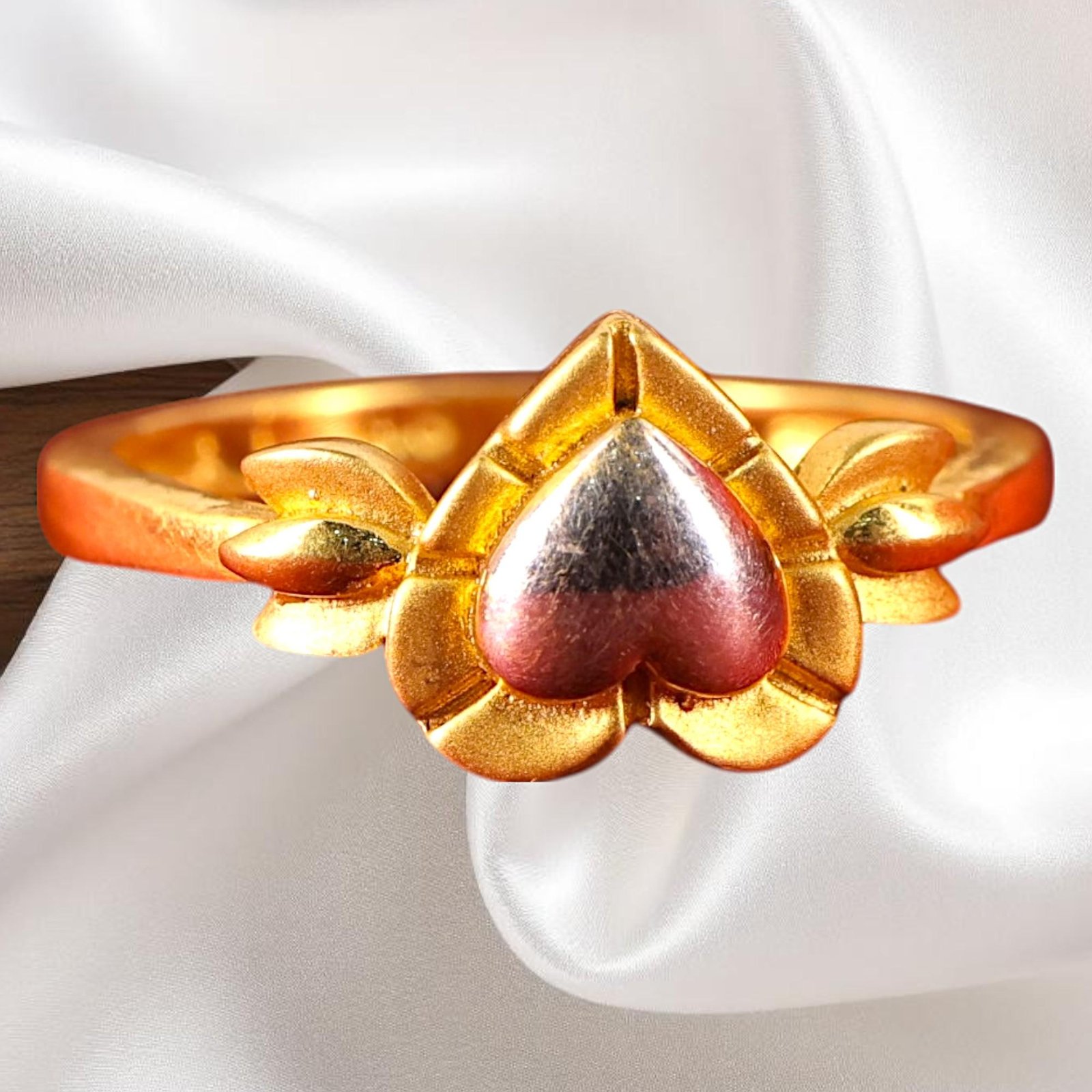 Womens Ring - 2.680g