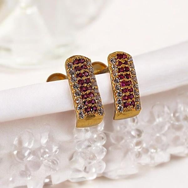 Gold stud