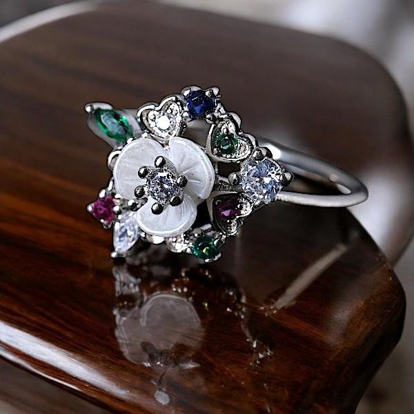 Silver womens ring