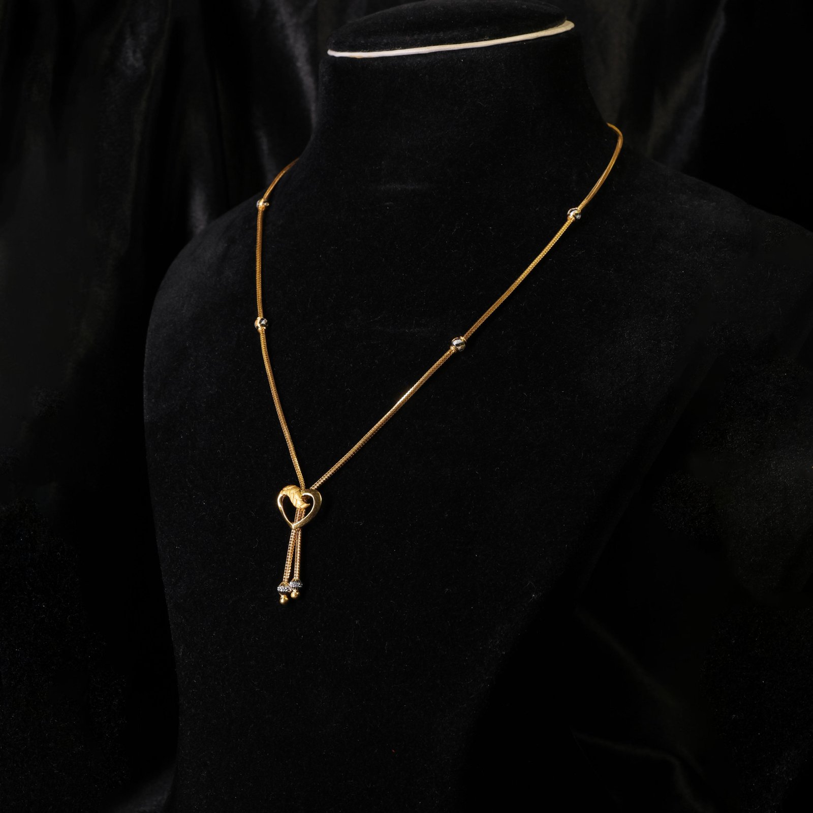 Necklace - 7.900g